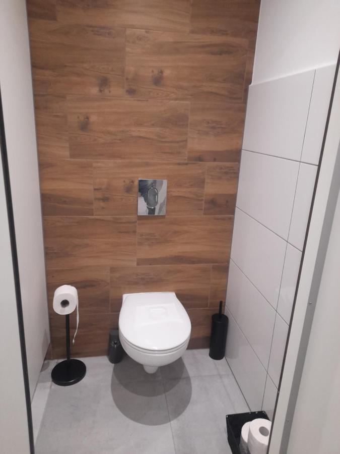 乌斯特龙 Schronisko Gosciniec Rownica酒店 外观 照片